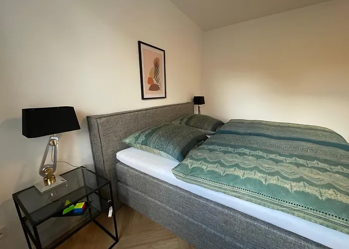 Luxurioese Mit Wellness Oase