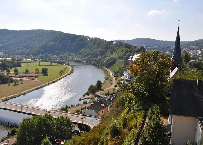 Luxurioese Mit Wellness Oase *