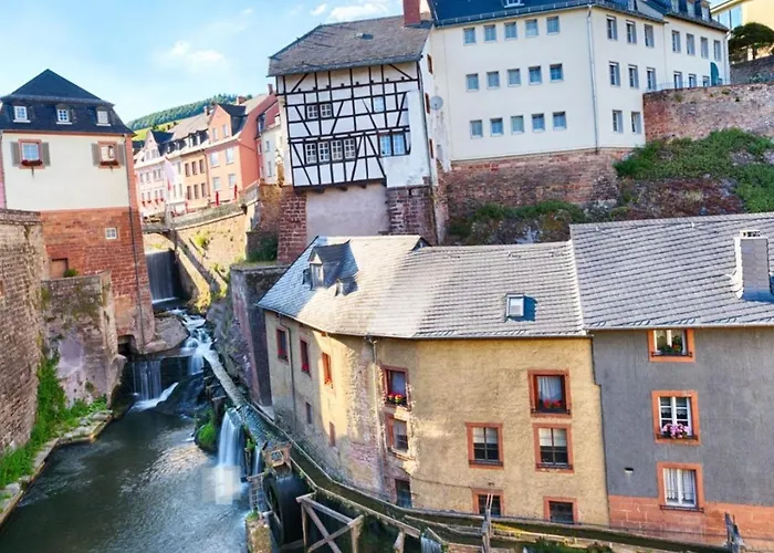 Luxurioese Mit Wellness Oase * Saarburg